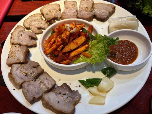 両班 新宿大久保店 - サブ画像3
