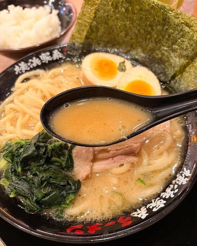 横浜家系ラーメン 有楽家 浦和駅西口店 - サブ画像3