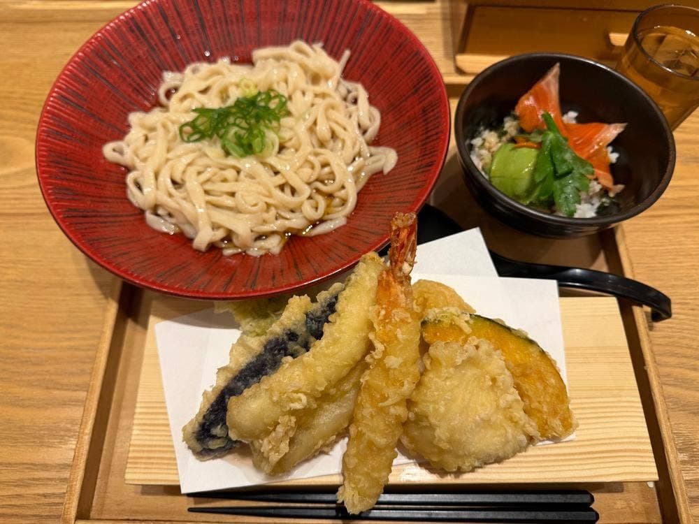 おだしうどん かかや ペリエ千葉店