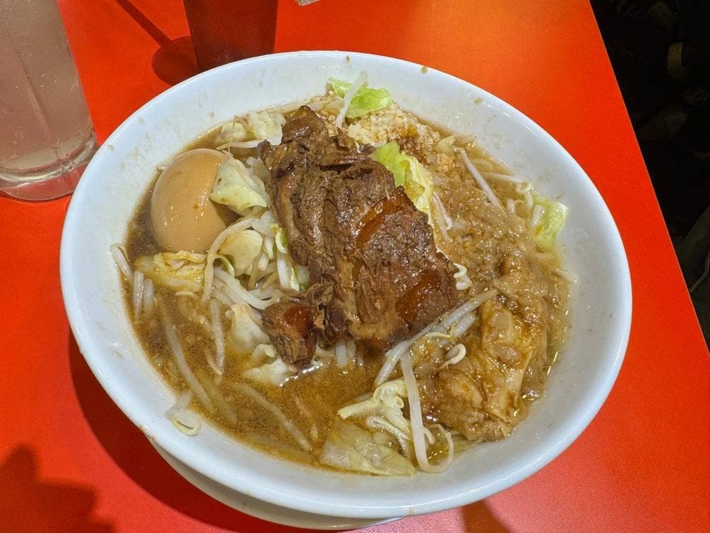 ラーメン豚に恋してる 歌舞伎町店
