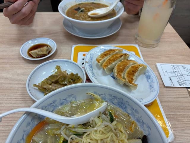 ぎょうざの満洲 京王橋本駅店 - サブ画像1