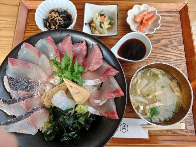 海の見えるごはん屋 - サブ画像2