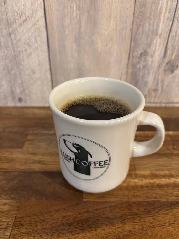 LUSH COFFEE ROASTER and LABORATORY