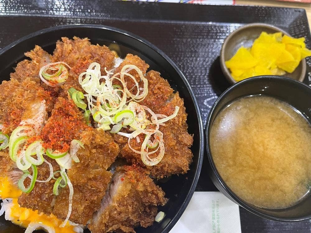 豚屋食堂 トリアス店