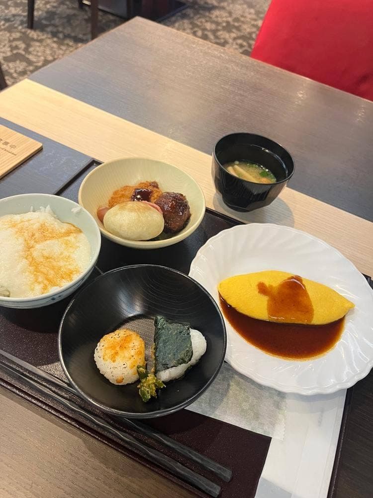 レストラン アヴァンツァーレ ホテル紅や