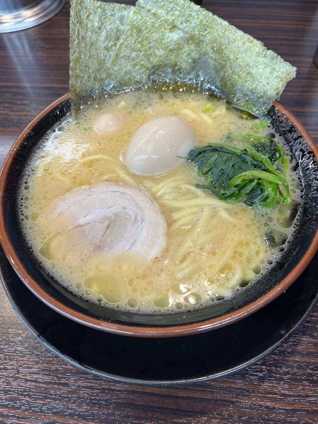 横浜家系ラーメン 逗子家 三浦海岸店 - サブ画像1