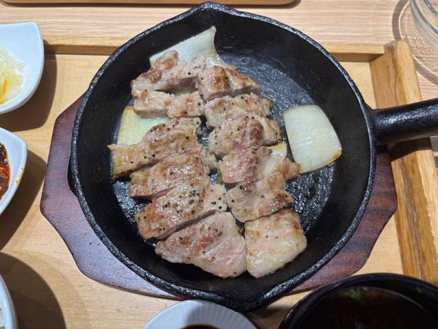 豚ステーキ専門店 B 名古屋則武新町店 - サブ画像1