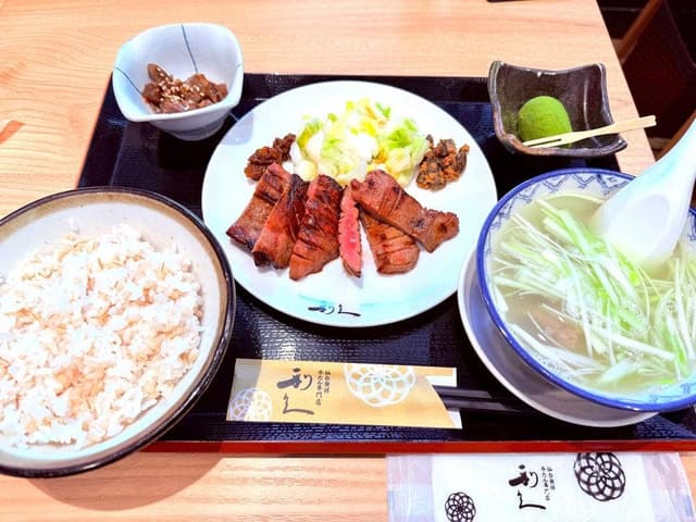 牛たん炭焼 利久CoCoLo新潟店 - サブ画像1
