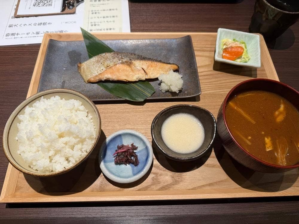 酒としゃけ SALMON'S 浜松町店