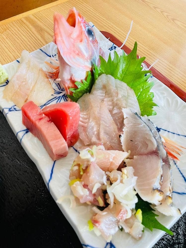 こけらや