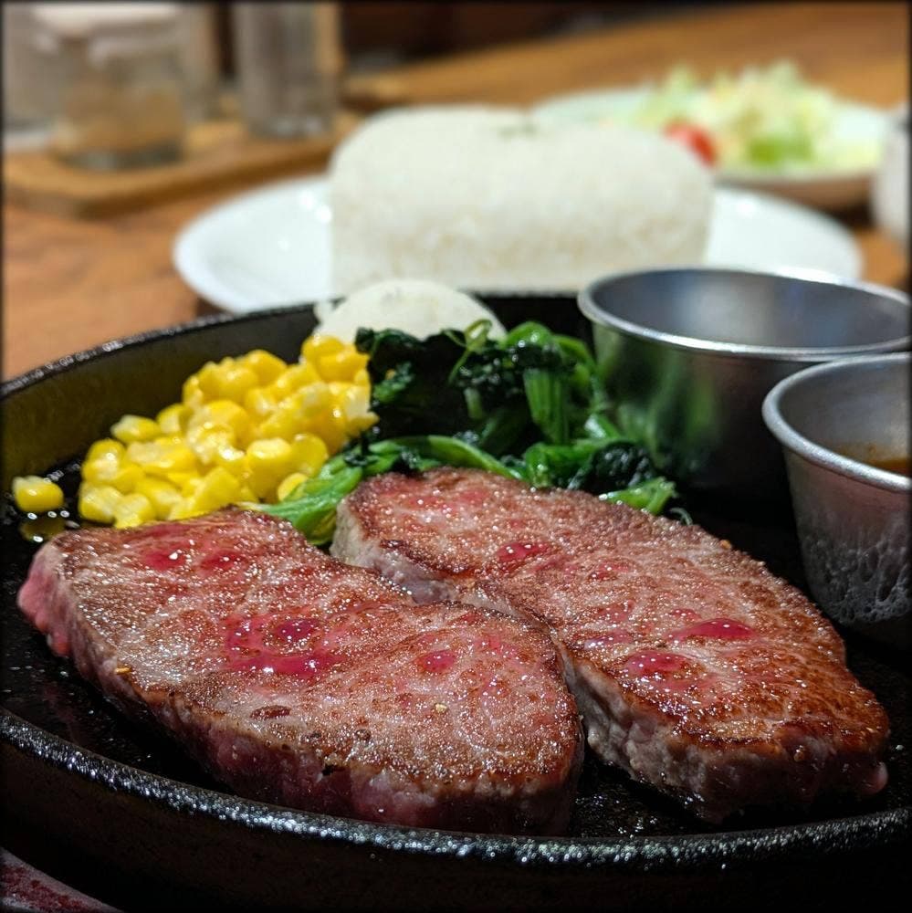 STEAK HOUSE 魔法のらんぷ 菊水店