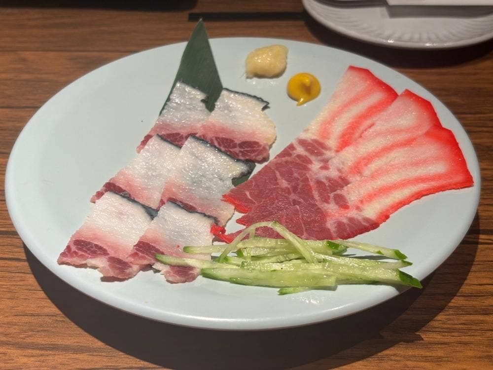 鯨と塩ミンチ 神戸 雄