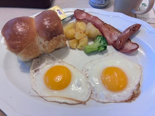 ロイヤルホスト 広島空港店 - サブ画像2