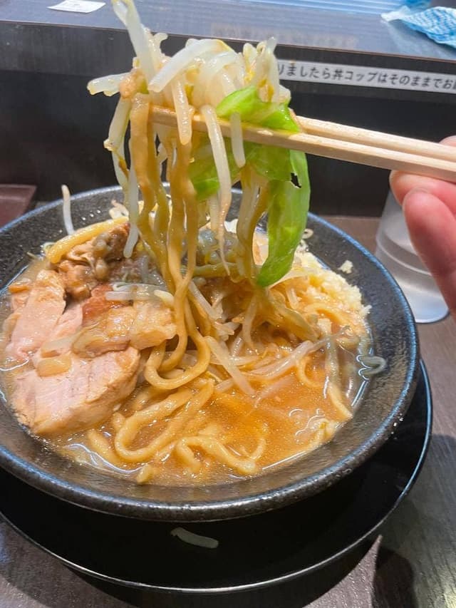 ラーメン鬼山 荒町店 - サブ画像3