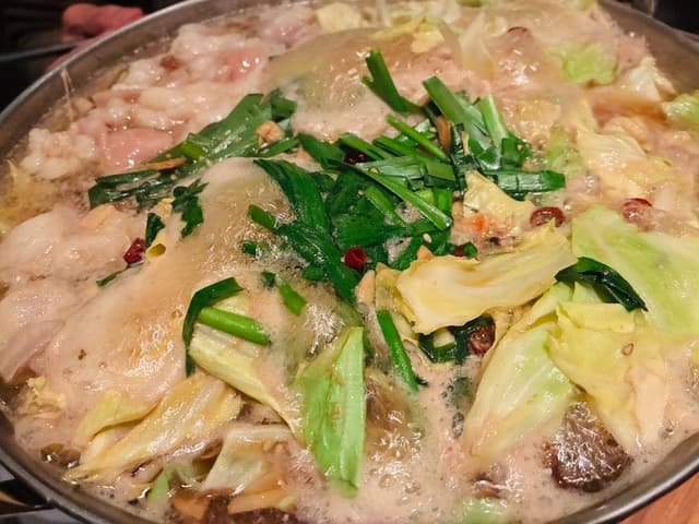 博多餃子食べ放題 水炊きと博多もつ鍋 鳥料理 鳥邸 とりてい 天神店 - サブ画像1
