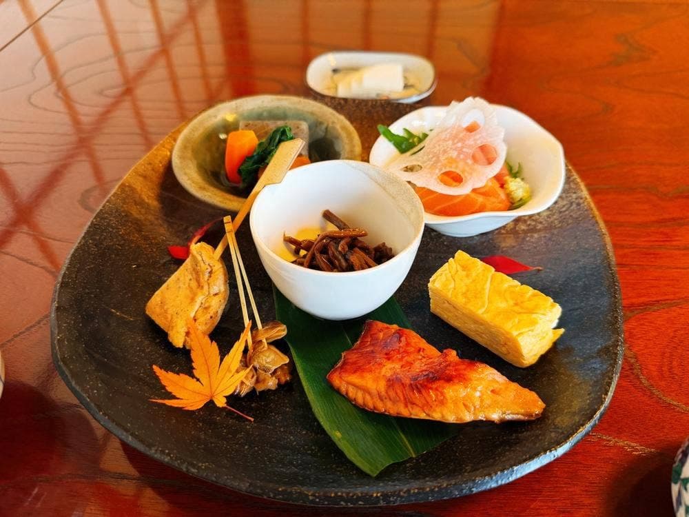 お食事処かない