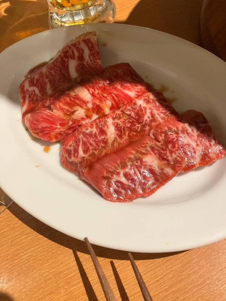 炭火焼肉ホルモン まるは