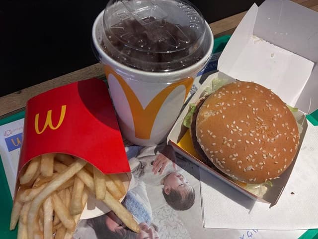 マクドナルド JR東京駅店 - サブ画像2