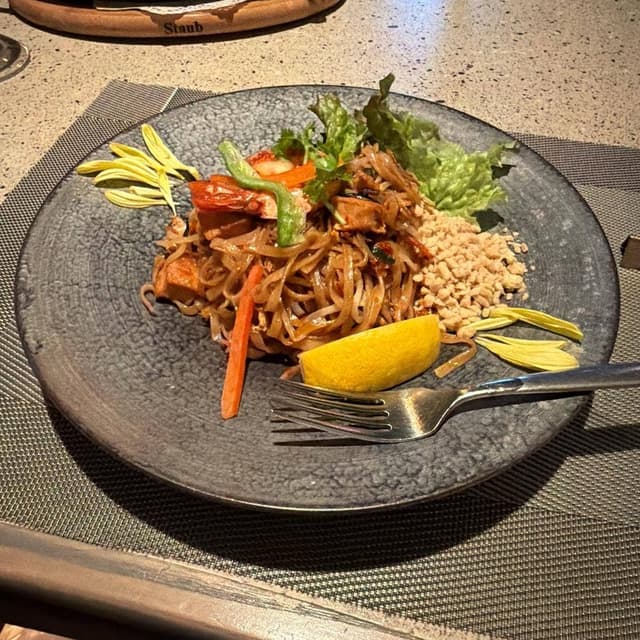 クィーンオブタイランド 横浜 - サブ画像1