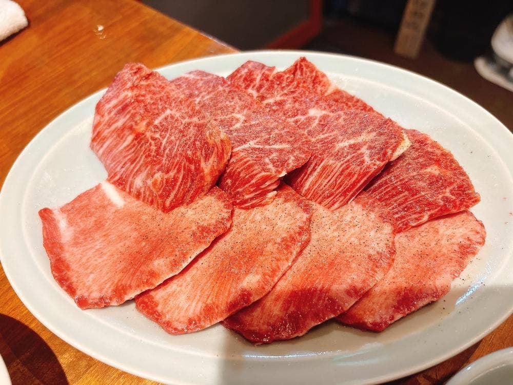 炭火焼肉ホルモンさわいし