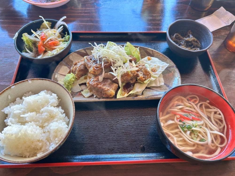 島野菜とアグー豚 山城牛の店 こばこ