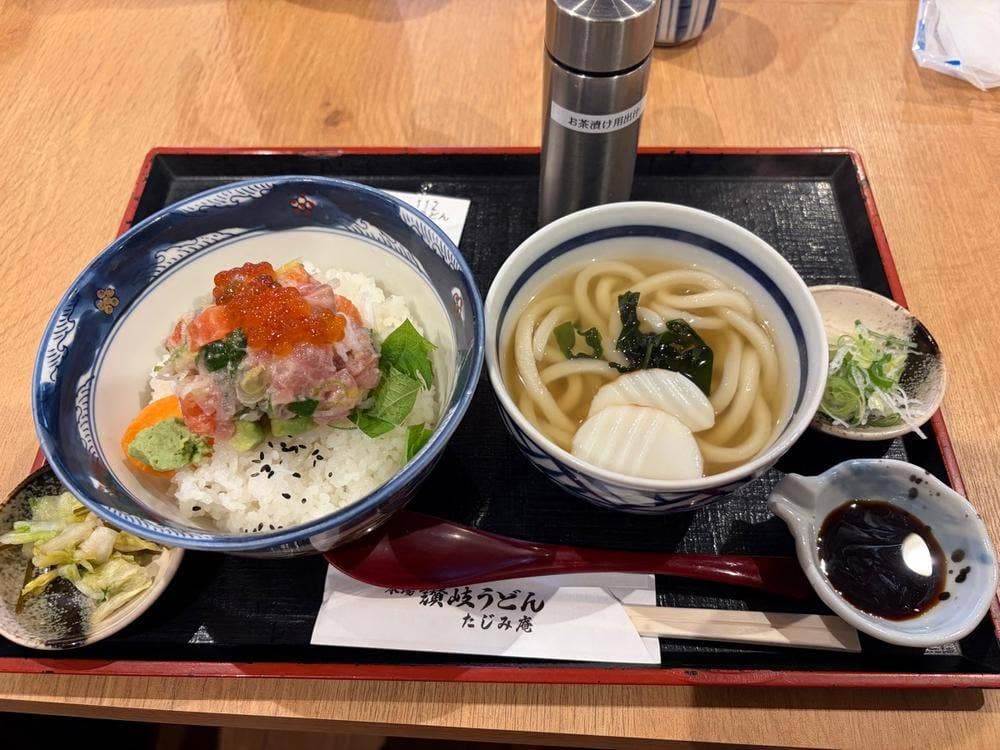 本場讃岐うどん たじみ庵
