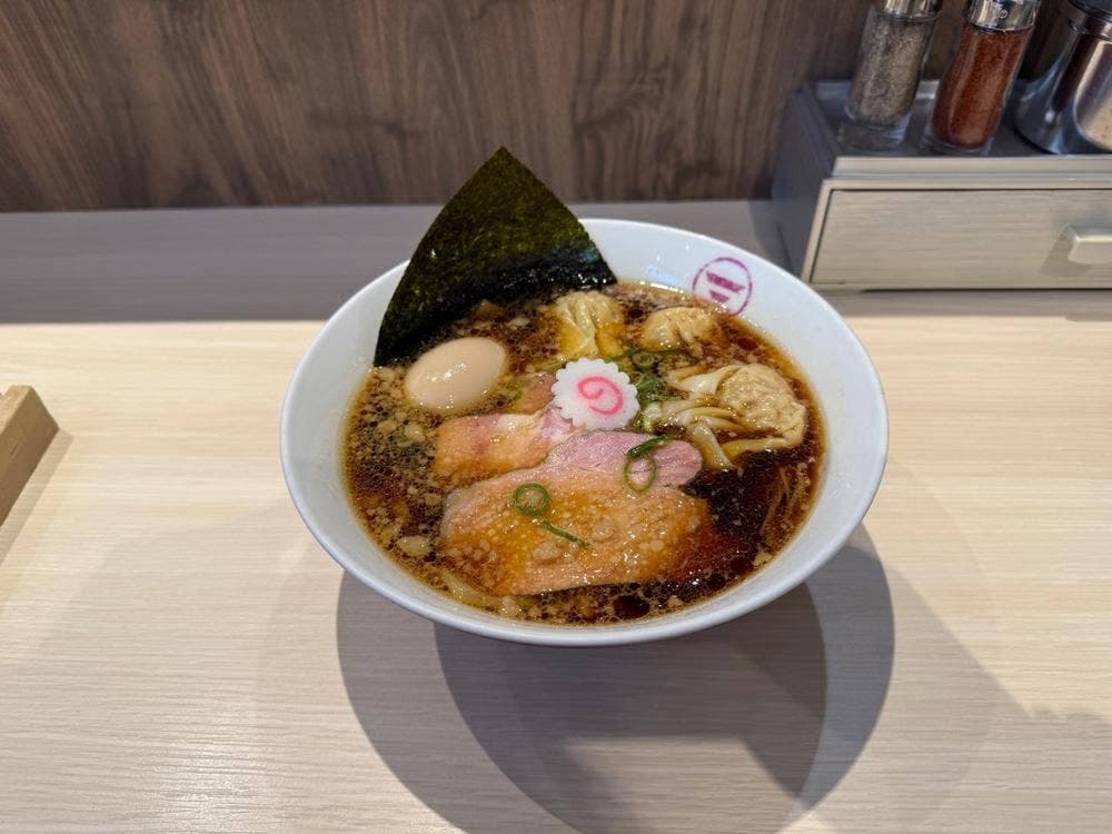 横浜中華そば 維新商店 みなとみらい店