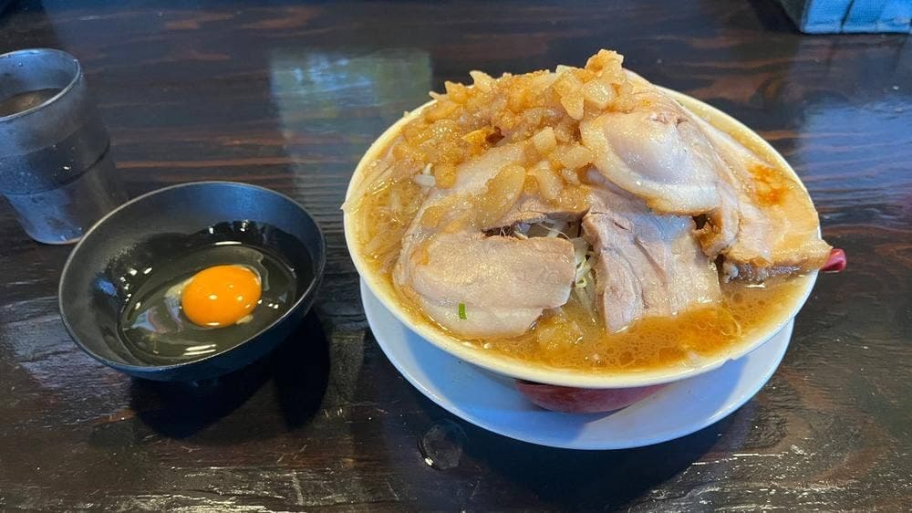 豚麺山脈
