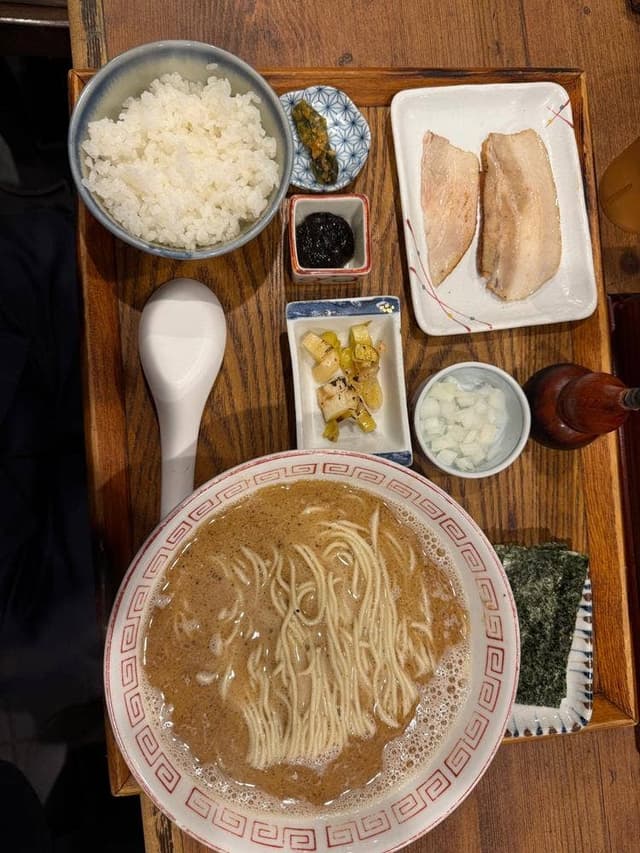 炭火焼濃厚中華そば 奥倫道 - サブ画像3