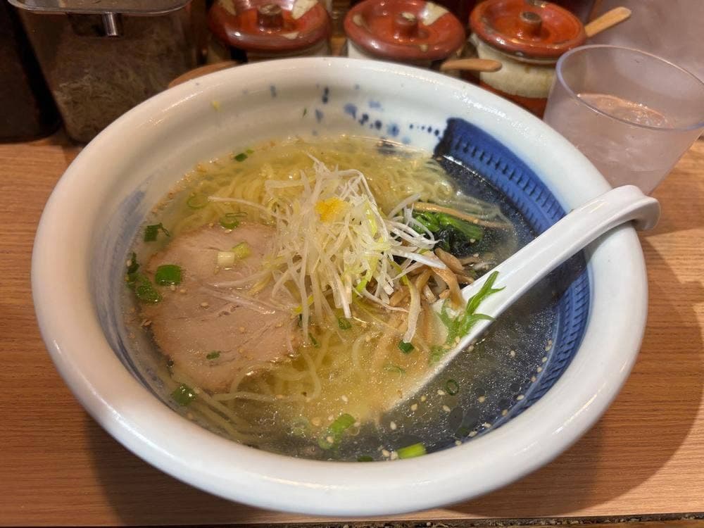 俺流餃子楼 新宿東南口店