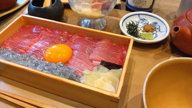 鮪お重 栄町 鎌倉小町店 - サブ画像2