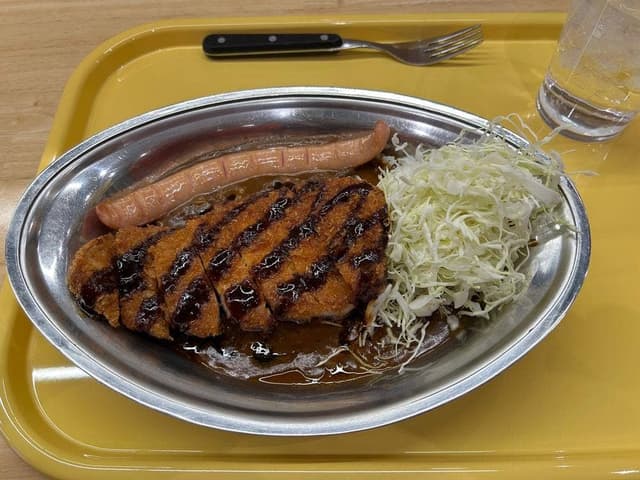 チャンピオンカレー 県庁前店 - サブ画像1