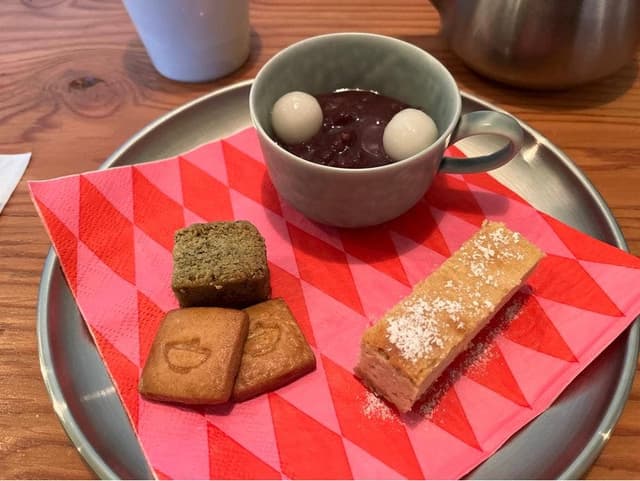 お茶とお菓子 横尾 と chloro - サブ画像2