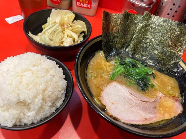 横浜家系ラーメン 内田家 博多本店 - サブ画像3