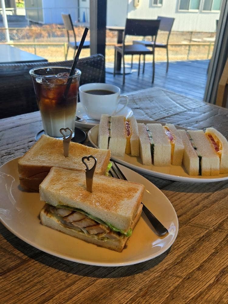 カフェバール・ジハン