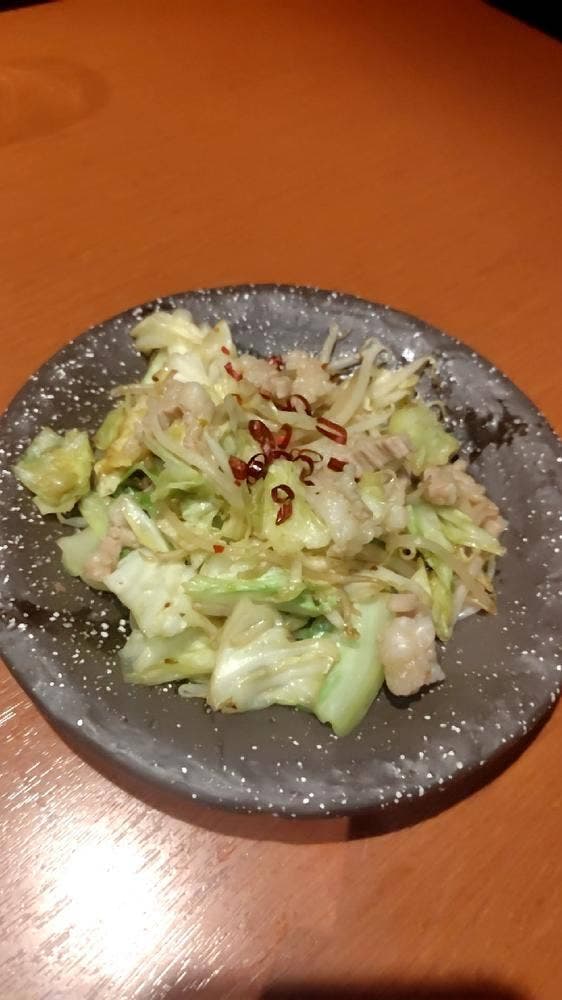 野菜巻きと九州料理 全席個室 よだれ屋 梅田駅前店