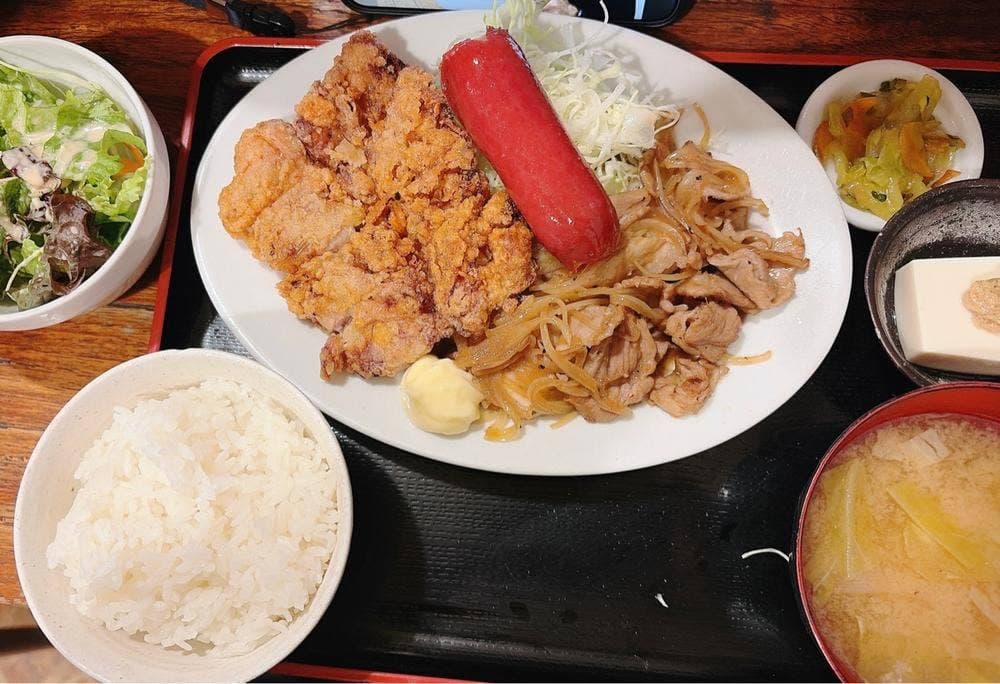 ごはんがススム食堂