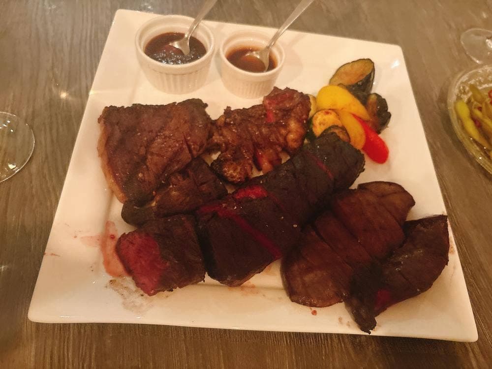 カリフォルニアラウンジ ステーキ＆ワイン 川崎店