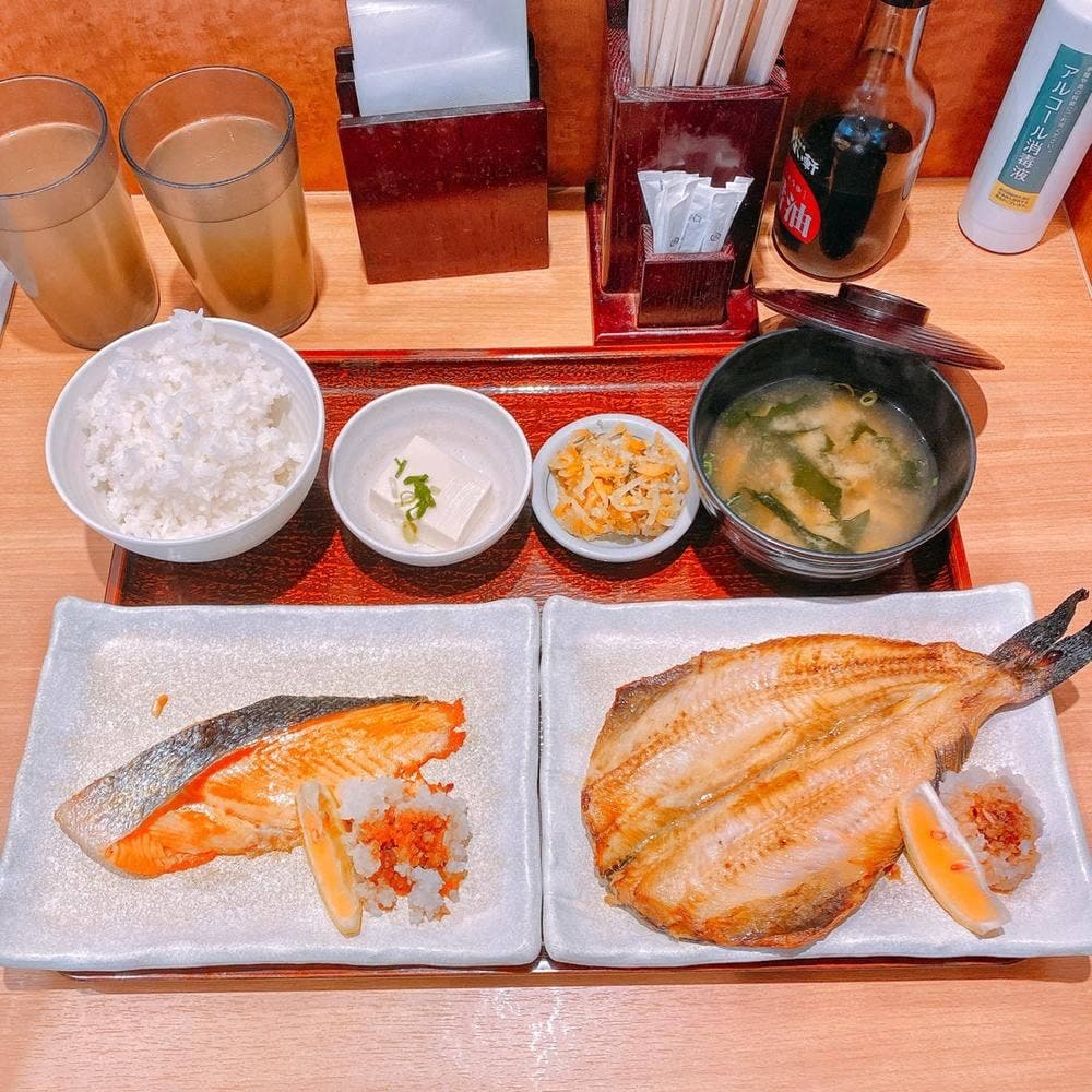 やよい軒 新宿御苑店