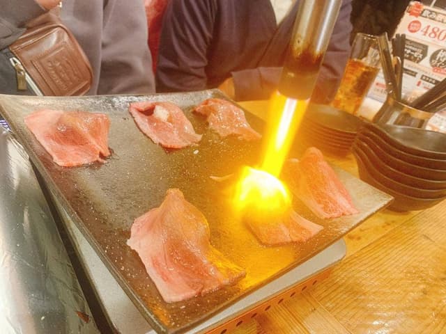 大衆和牛酒場 コンロ家 新橋店 - サブ画像1