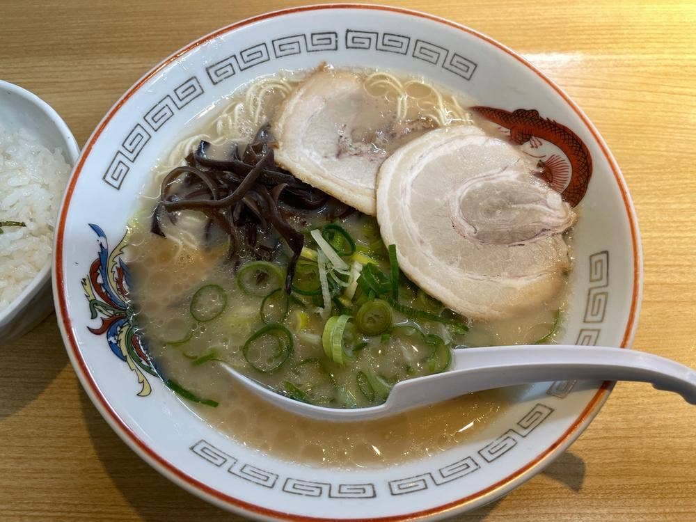 まるうまラーメンぷらっと博多No.1