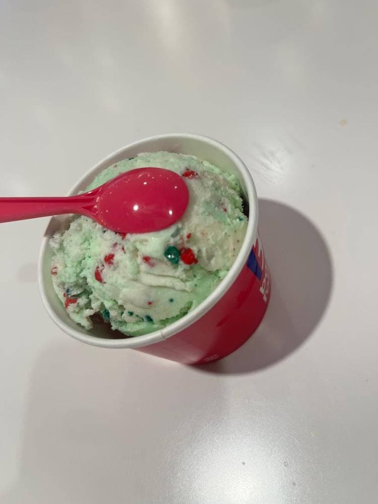 サーティワンアイスクリーム 上大岡京急店