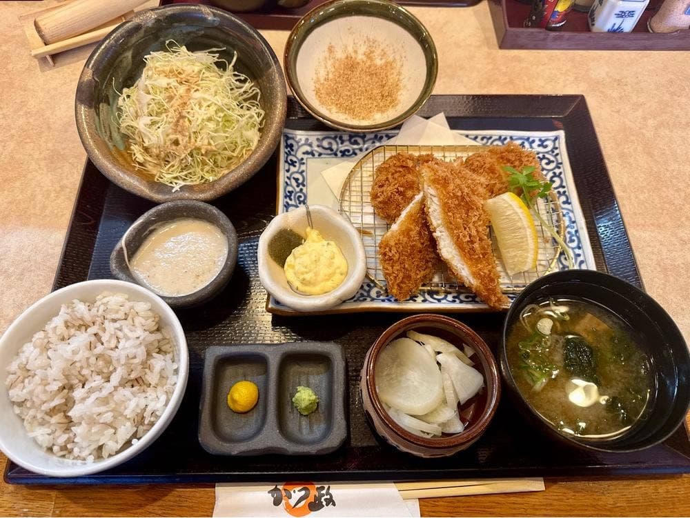 かつ政本店富士岡店