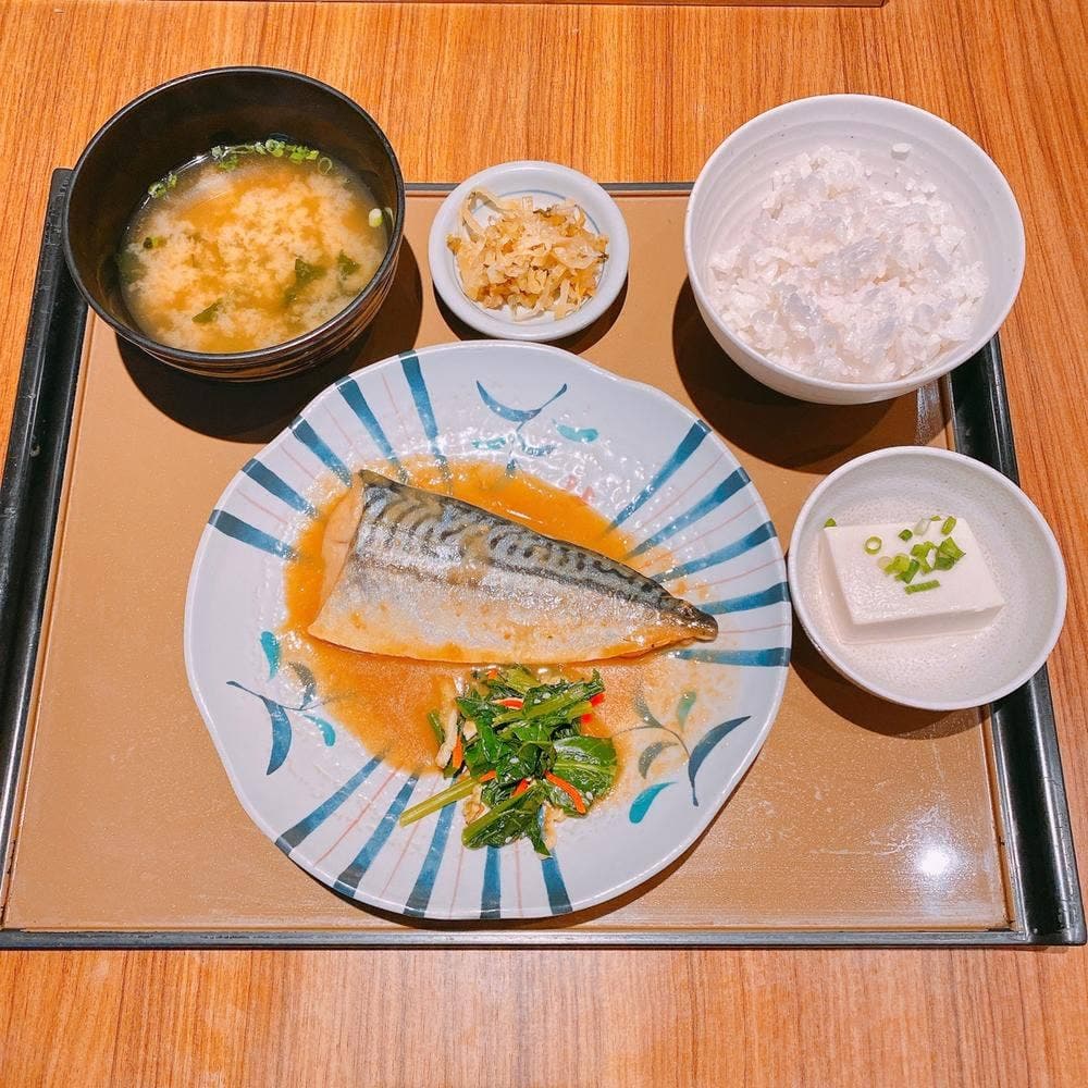 やよい軒 平塚店