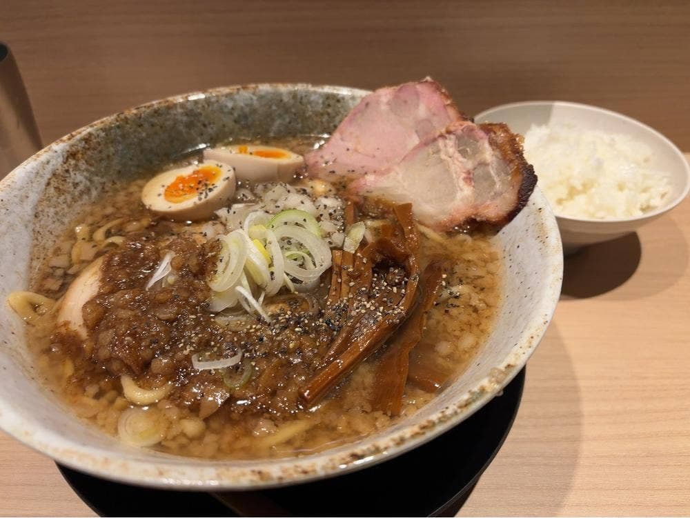 セアブラーメン 東中八