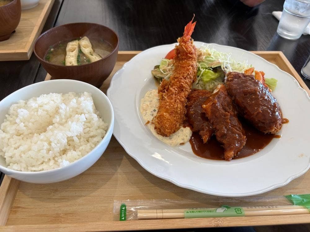 コーヒーと洋食の店 Hisa