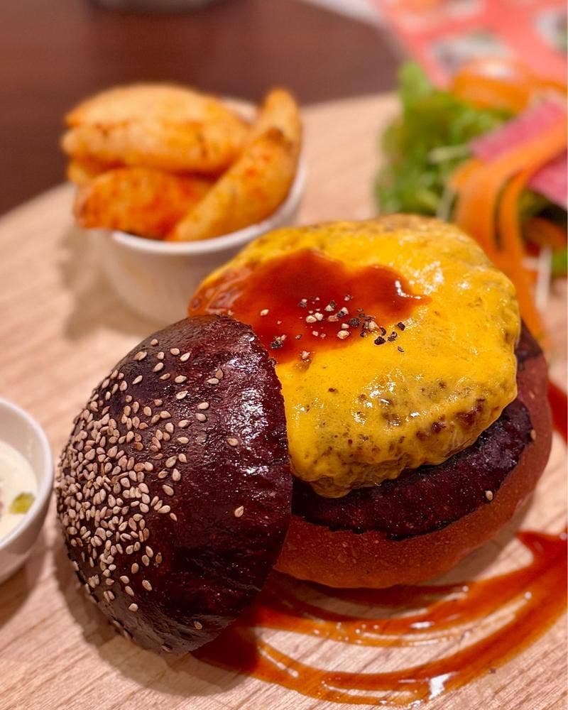 LUXE BURGERS