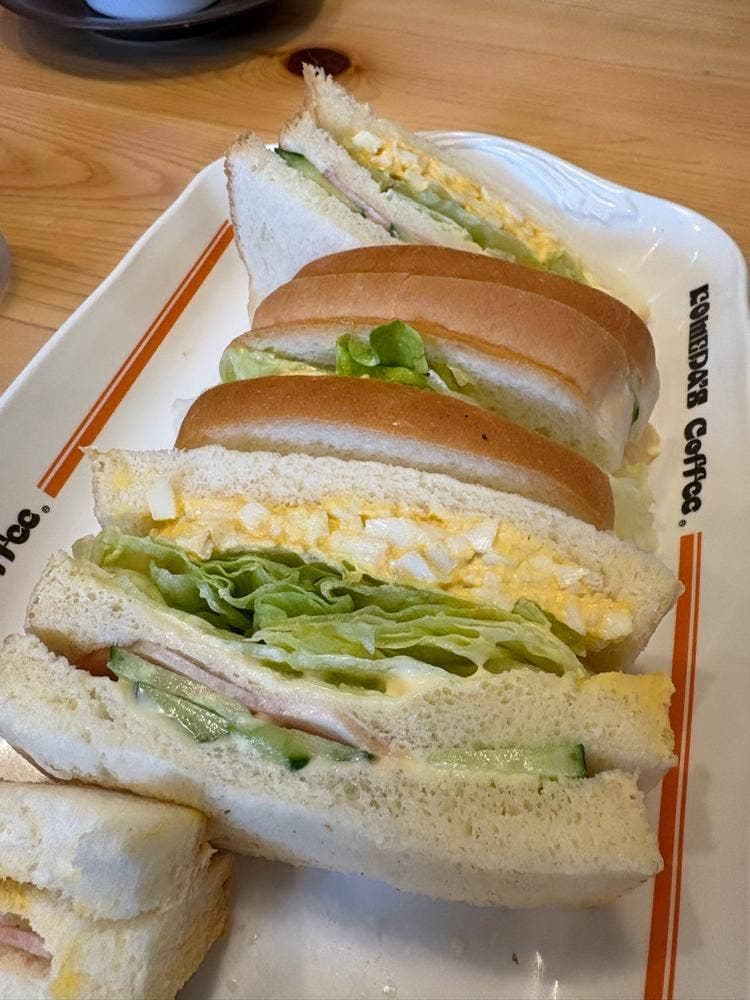 コメダ珈琲店 港栄店