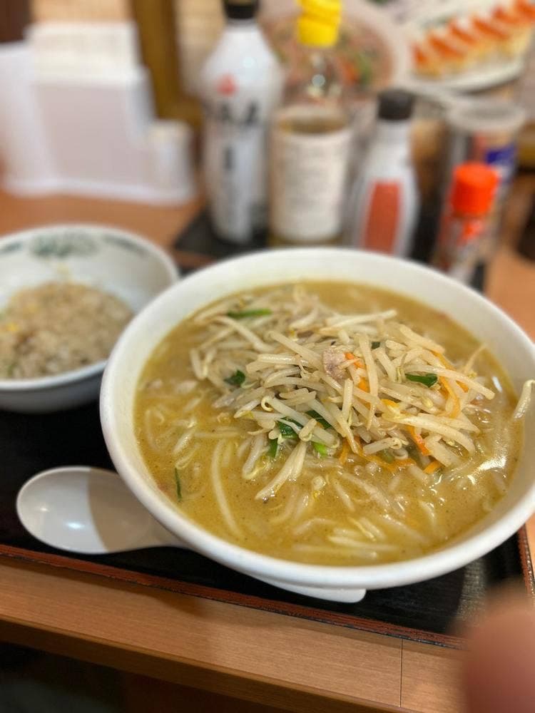 日高屋 新橋駅前店