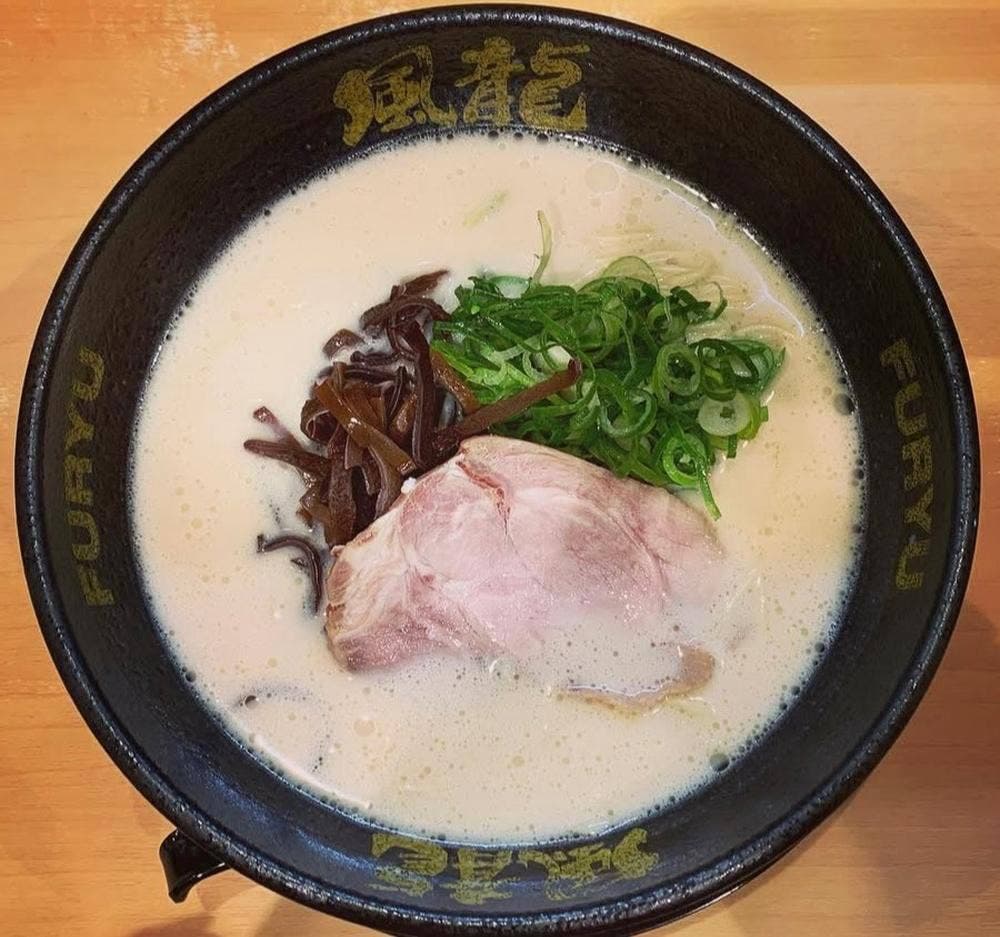 とんこつラーメン 博多風龍 上野店